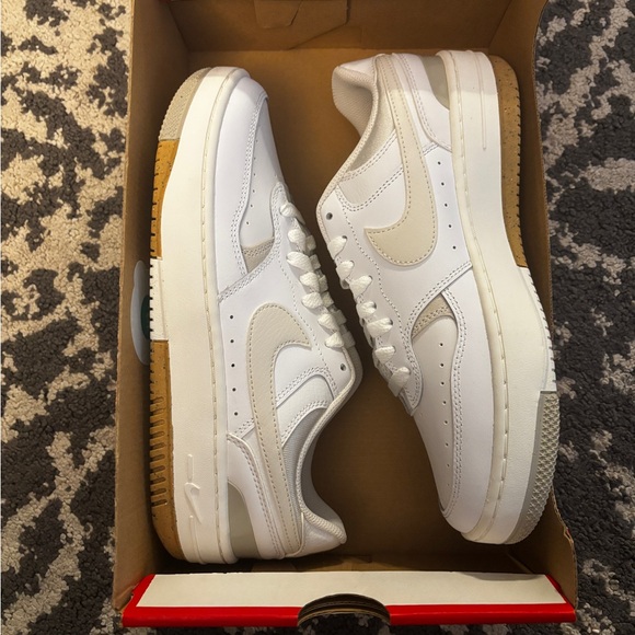 Nike Gamma Force White Phantom Women Shoes No Lid - Picture 7 of 10